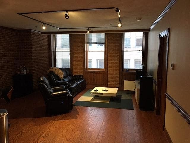 1st image of 205 S Salina St APT 401
