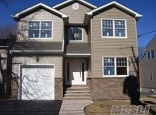 82 Brower Ave, Woodmere, NY 11598