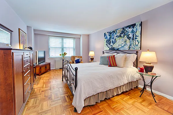 Sold by Corcoran | media 18