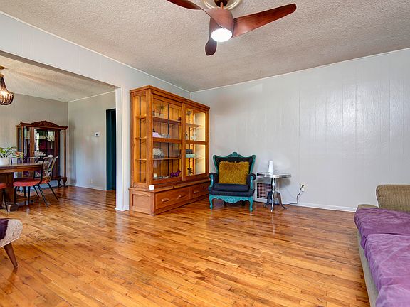 5th image of 2060 N Benton Avenue