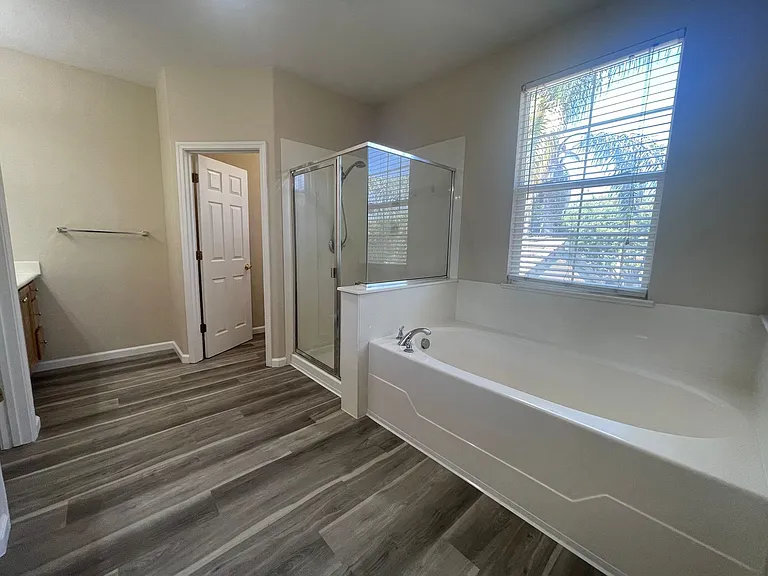 836 Shasta Daisy Dr — Photo 31