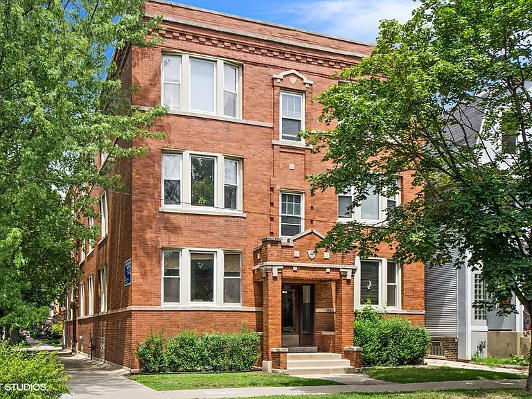2156 W. Grace St. / 3805-07 N. Leavitt St. — Photo 2