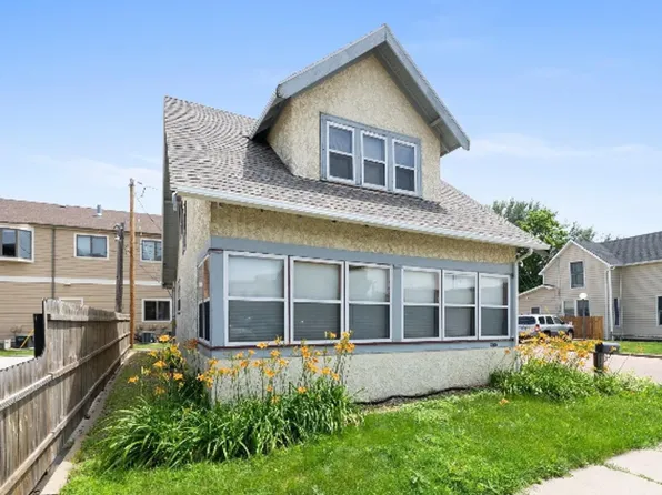 208 S Walts Ave, Sioux Falls, SD 57104