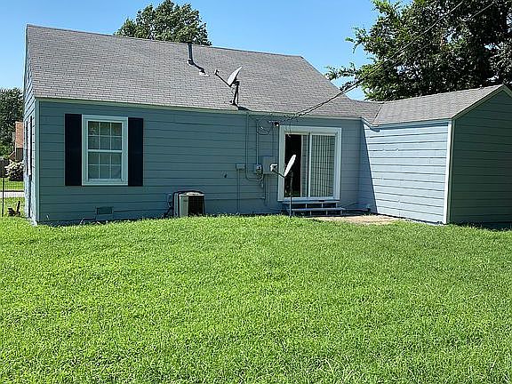 4th image of 409 S 71st East Ave