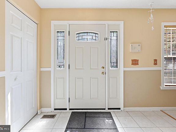 4th image of 3056 Ciesta Ct