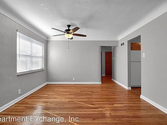4th image of 7252 Dartmouth Ave Floor 2