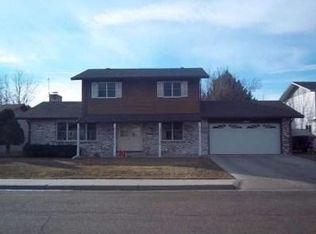1902 William Ave, North Platte, NE 69101