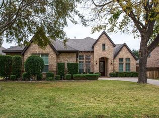 806 Shady Meadow Dr, Highland Village, TX 75077