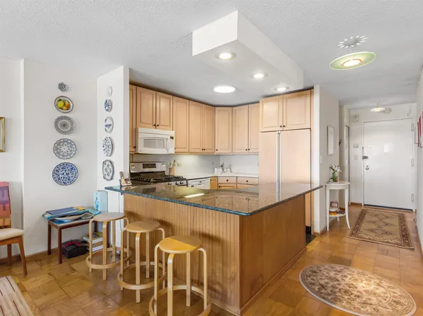 7000 Blvd East image 17 of 45