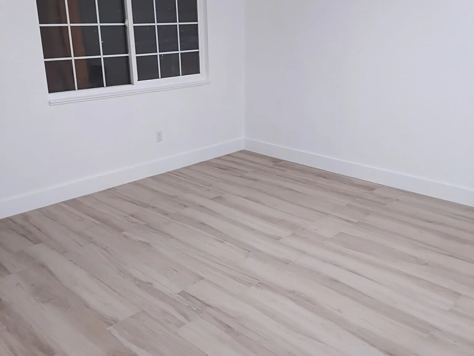 4 bed, 1118 sqft, $2,300 — Photo 1