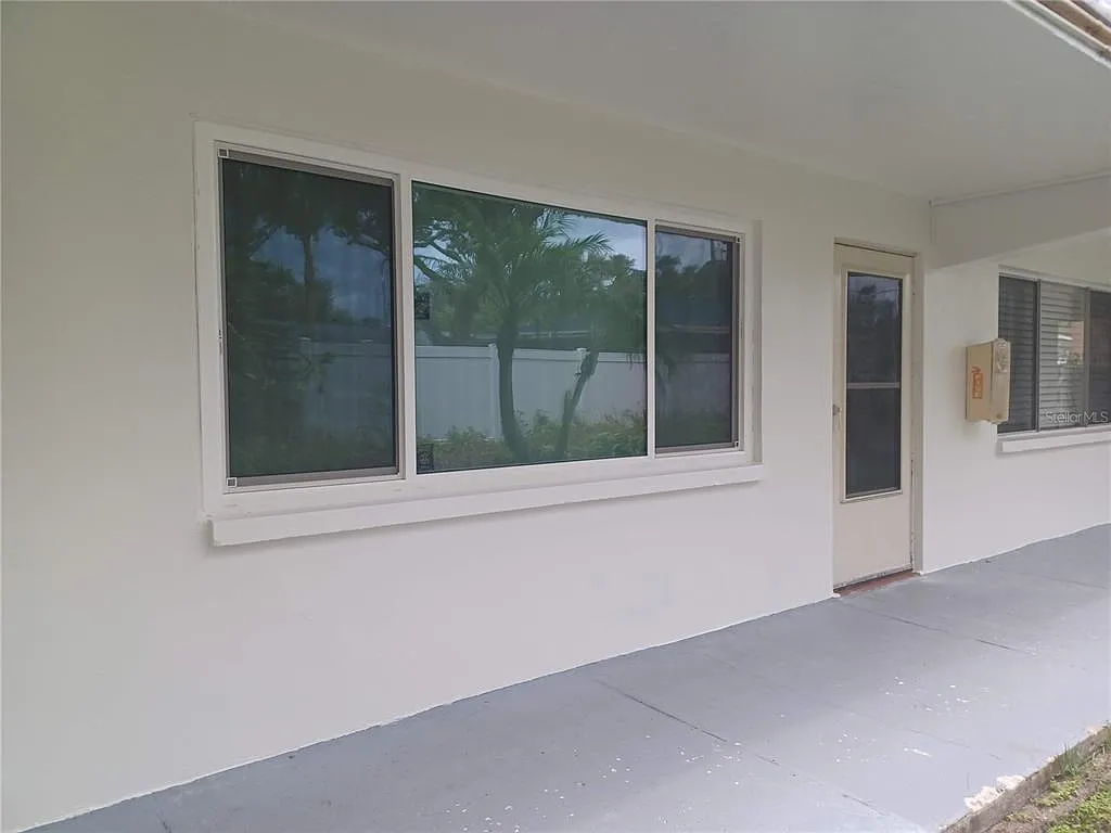 1 bed, 1.0 bath, 690 sqft, $1,400 — Photo 2