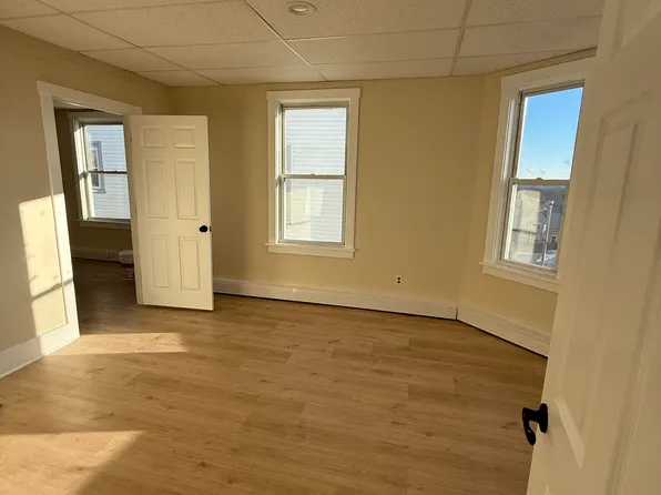 17-19 Davis St #3, Haverhill, MA 01832