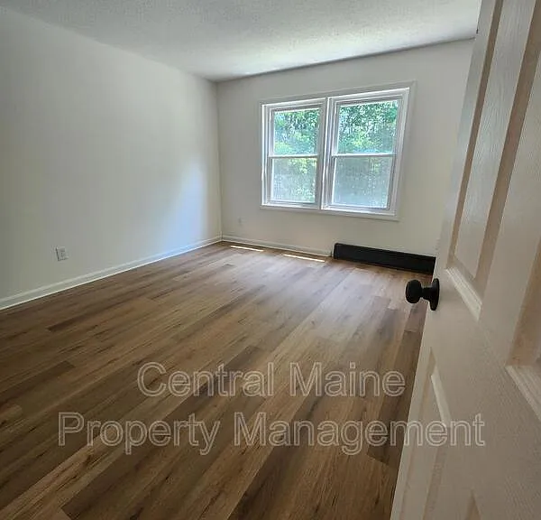 37 Northern Avenue Hts #2 — Photo 7