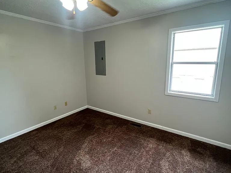 579 Baker Rd — Photo 7