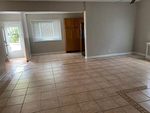 1st image of 52 N High St #1