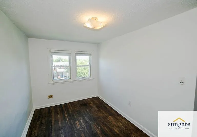 217 W Edgevale Rd — Photo 25