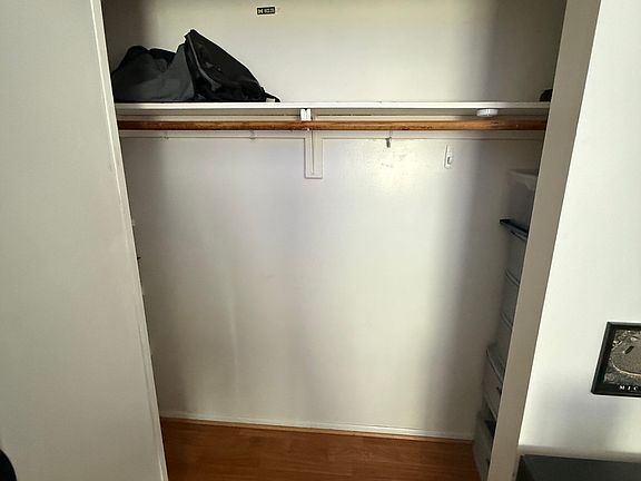 3rd image of 1070 Ferdon Rd APT 2