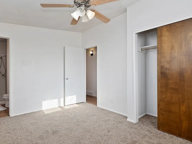 1642 Bel Air Cir — Photo 14
