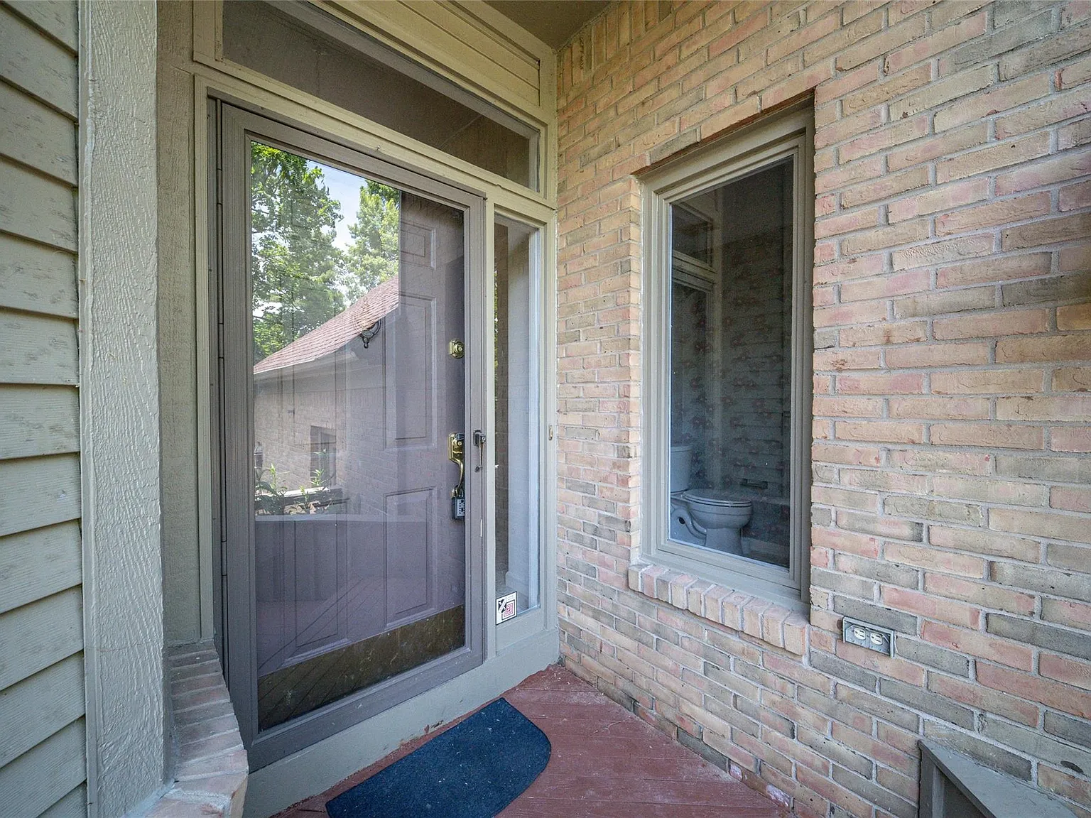 3 bed, 3.5 bath, 2158 sqft, $3,100 — Photo 4