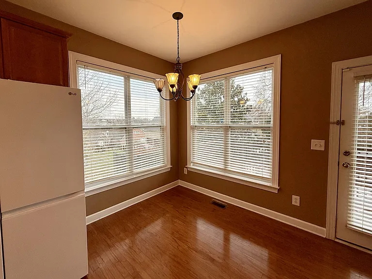 510 Clearwater Dr — Photo 9