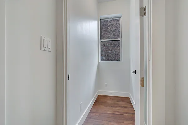 Rented by EXR | media 8