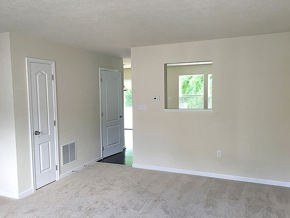 2nd image of 128 Auburn Dr