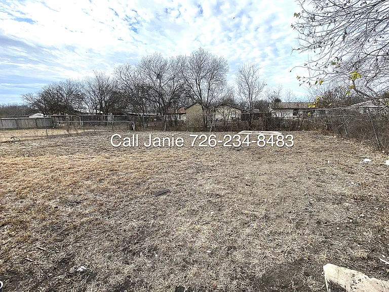 4811 Castle Strm — Photo 15