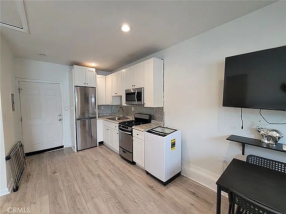 3rd image of 17559 Lemay Pl