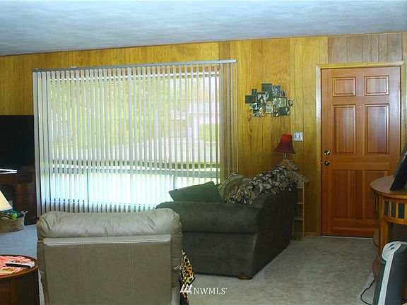 4th image of 716 NE 4th Avenue