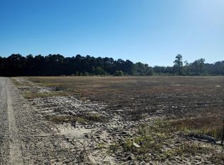 6 Tart Town Rd, Dunn, NC 28334