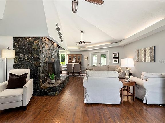 5th image of 13940 N Magnolia Ave