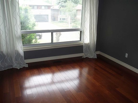 3rd image of 40 Doddington Dr