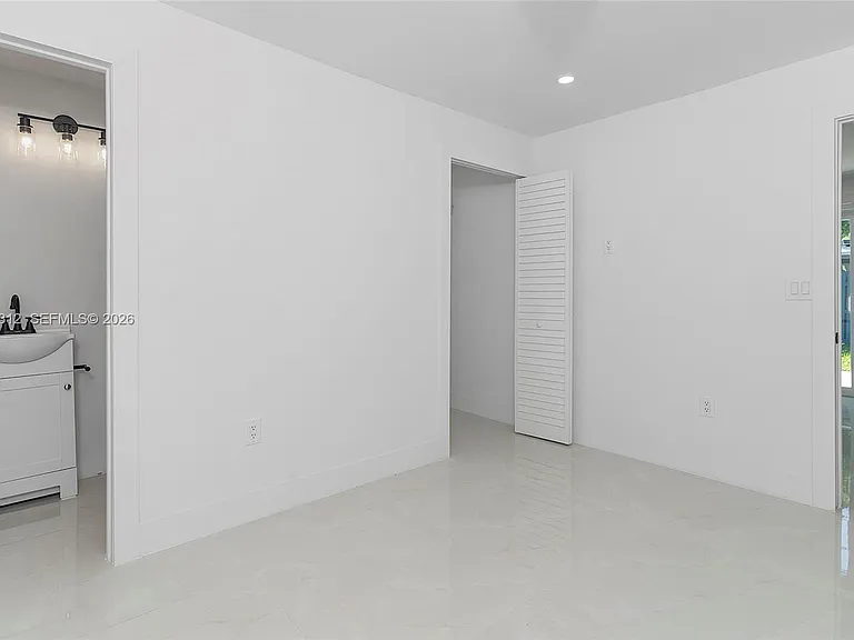 1473 NE 30th Ct — Photo 30