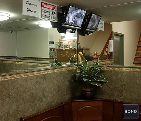 Rented by Bond New York | media 19