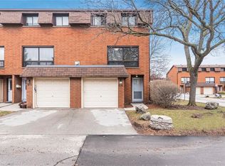 444 Stone Church Rd W #Q6, Hamilton, ON L9B1R1