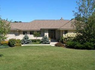 5080 Fox Knoll Ln, Colgate, WI 53017