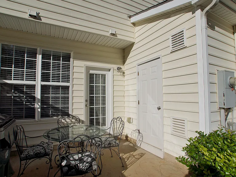 405 Hamlet Park Dr #1 — Photo 13