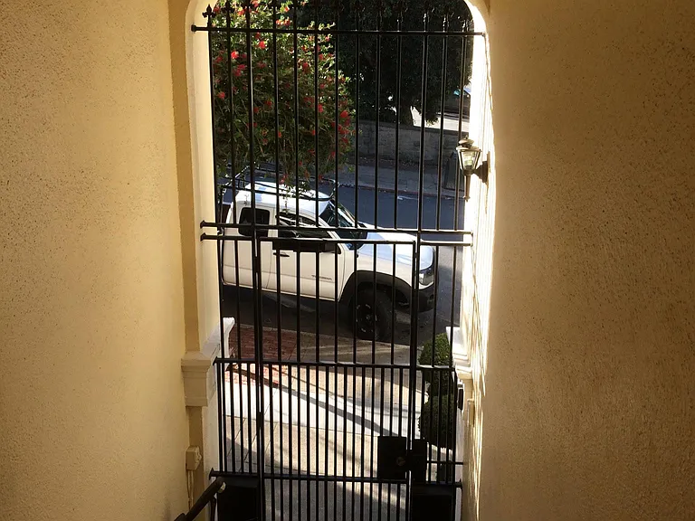 2822 Lyon St — Photo 12