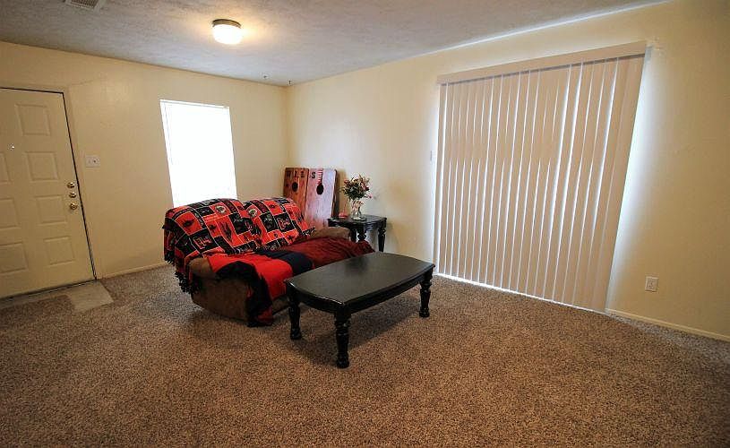 1st image of 3335 Longleaf Cir