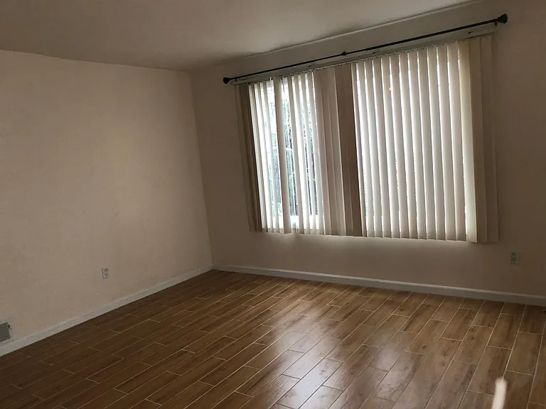 227 Hillman Ave — Photo 5