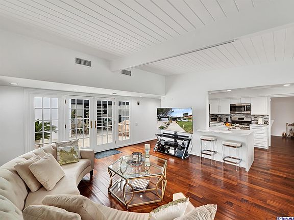 5th image of 5625 Ocean View Blvd