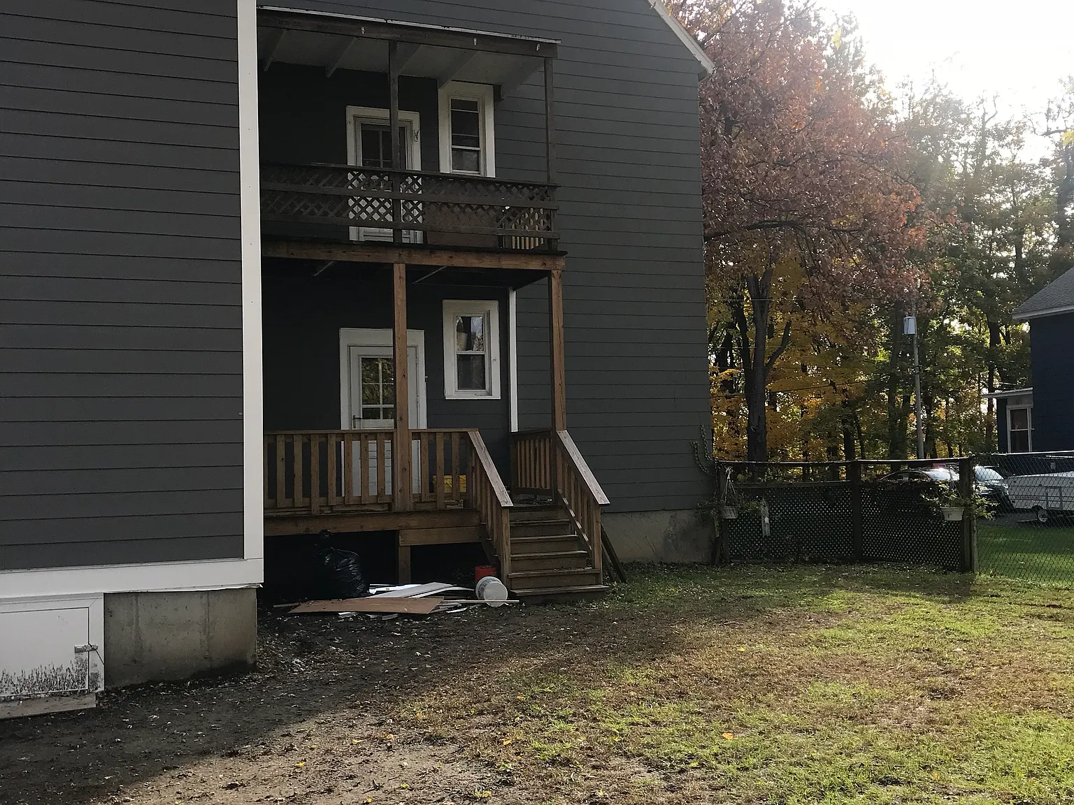 3 bed, 1300 sqft, $1,800 — Photo 2