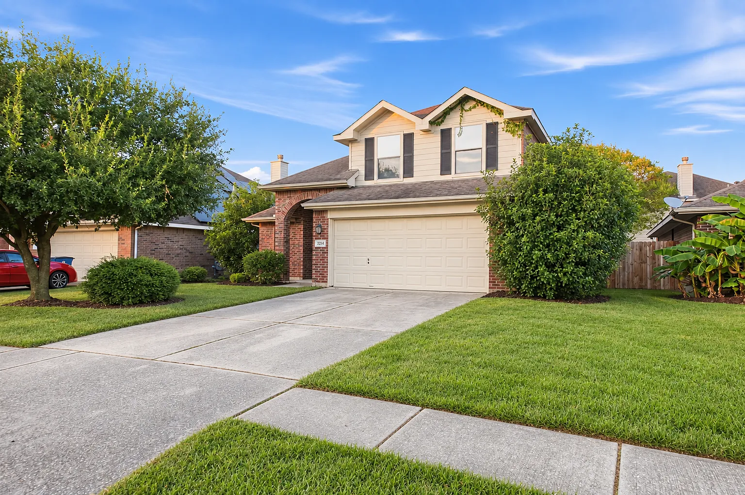 4 bed, 2.5 bath, 2252 sqft, $2,750 — Photo 2