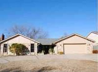 6201 W Woodbrook Rd, Warr Acres, OK 73132