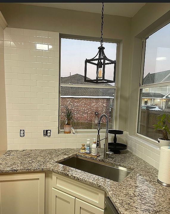 1st image of 341 River Village Dr