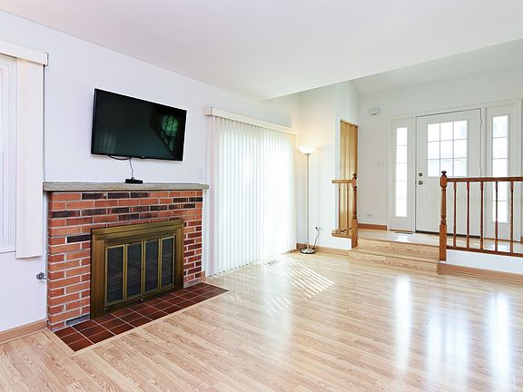 2nd image of 2682 College Hill Cir #362