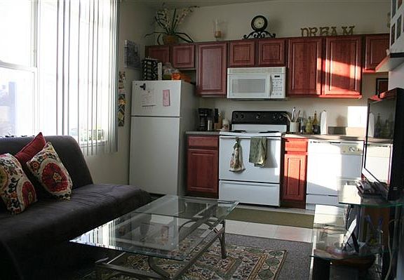 3rd image of 205 S State St APT 7E