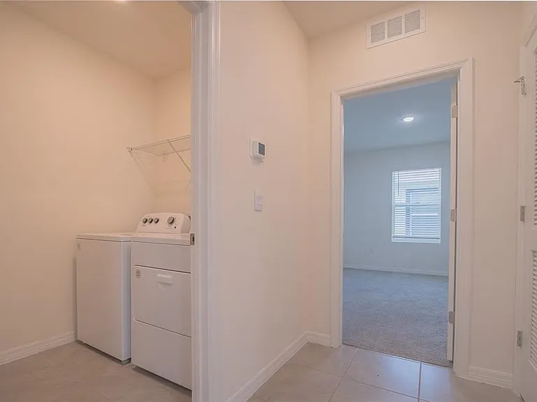 8318 Claw Glades Loop — Photo 13