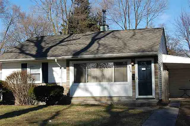 10710 Saratoga St photo 1