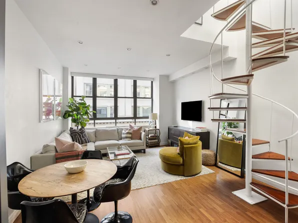 35 East 10th Street image 1 of 12